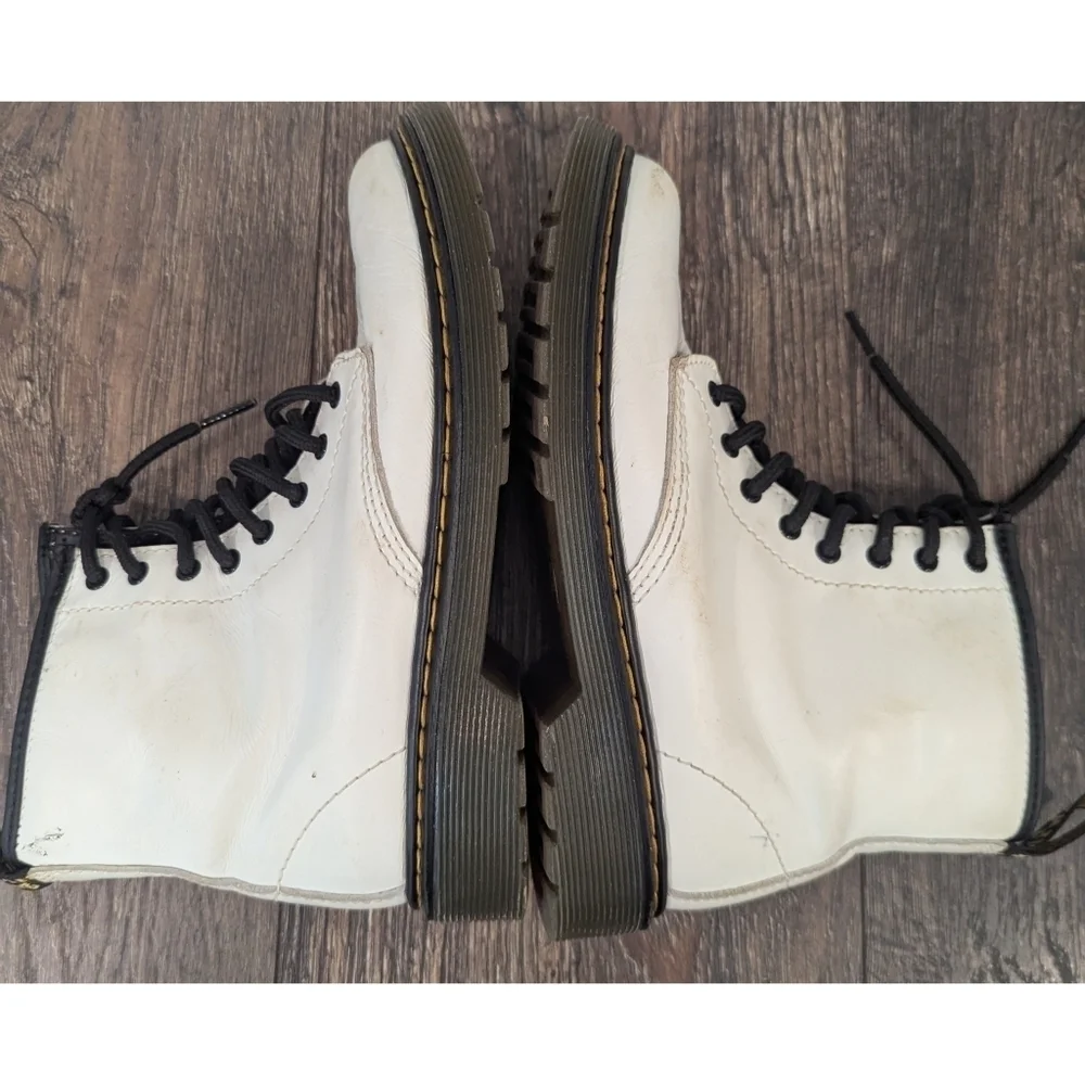 Dr. Martens very good